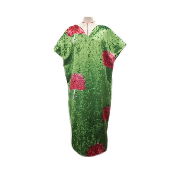 Big blooming flowers velvet dress