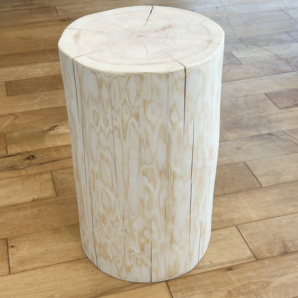 Hinoki  Wood  Stool  No.658