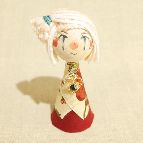 nollen kokeshi