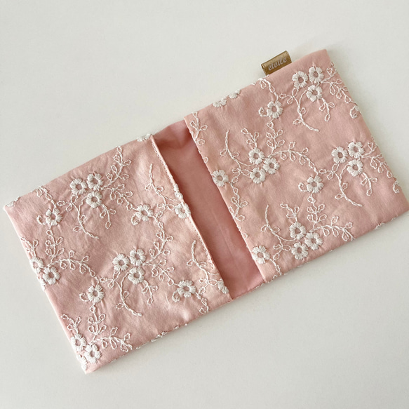 サニタリーケース☆ 小花刺繍 ☆ピンク