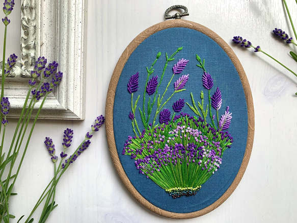 【受注製作】lavender garden ラベンダー畑で、、、手刺繍タペストリー