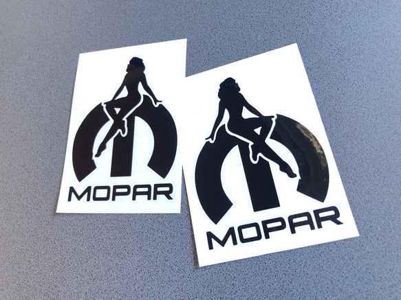 大サイズ MOPARガール 001 ステッカー ２枚セット《カラー選択可》送料無料