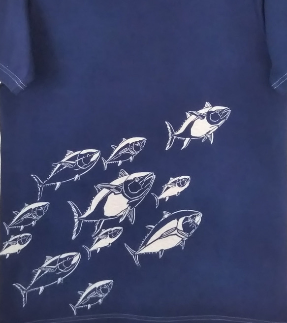 型染めLサイズお魚Tシャツ (男女兼用) ～マグロ&カサゴ～ 紺色