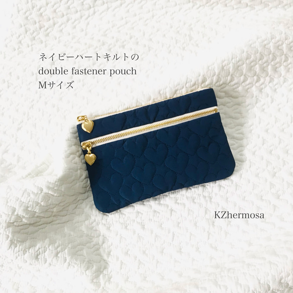 Mサイズ　ネイビーハートキルトの　double fastener pouch ハート　母子手帳ケース　マスクケース