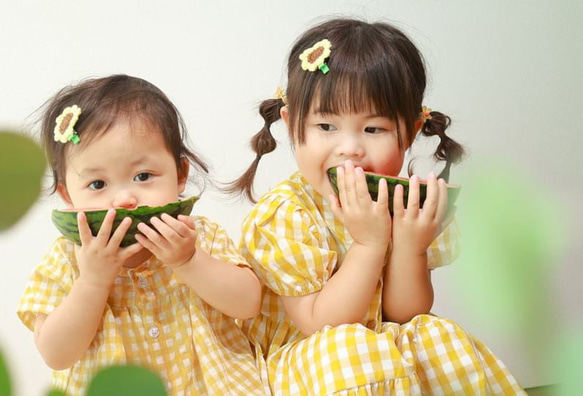 ひまわりのベビーヘアクリップ　2つセット　手編み