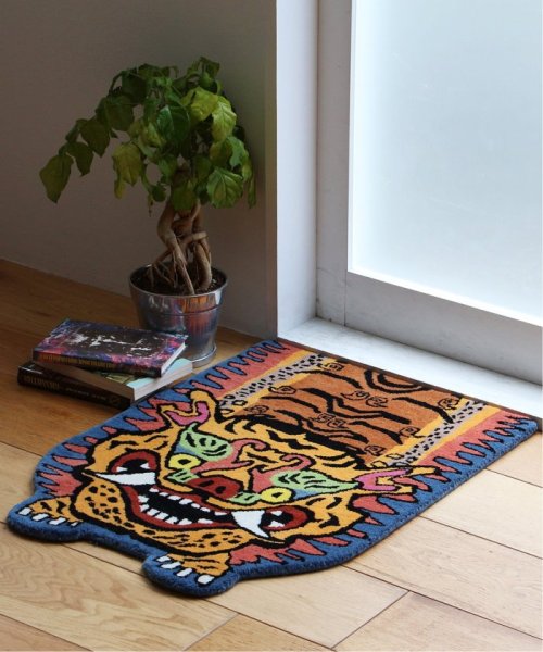 TIBETAN TIGER RUG H2－75 チベタン タイガー ラグ