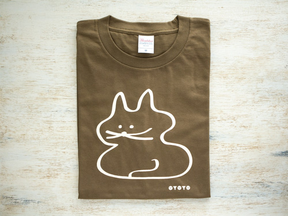 koubako-neko ねこ柄Tシャツ（オリーブ）