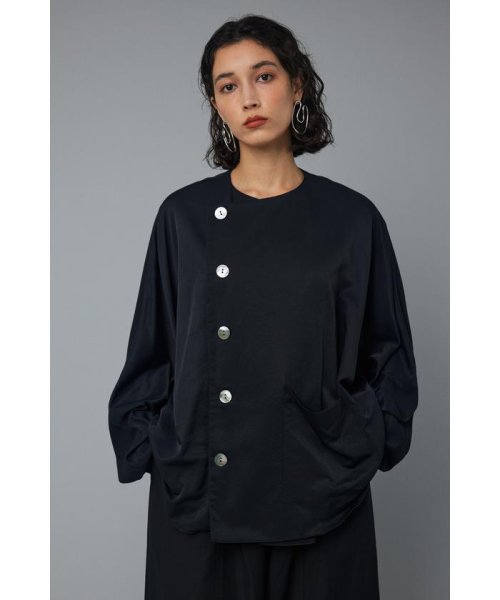 Volume sleeve jacket