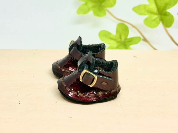 革細工　丸ストラップシューズ　一足　miniature  boots.