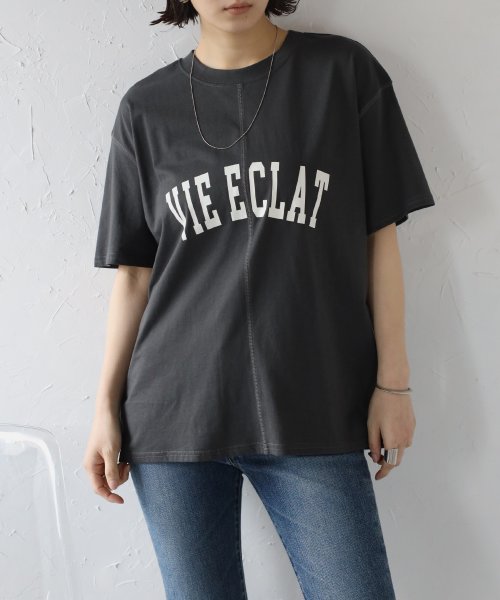 VIE ECLATロゴTシャツ