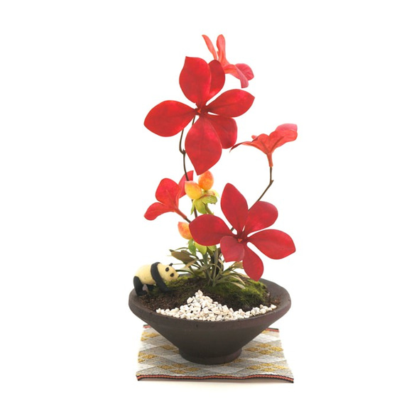 ドウダンツツジの紅葉 とパンダ のミニフェイク 盆栽 （造花）秋 インテリア 赤 bonsai