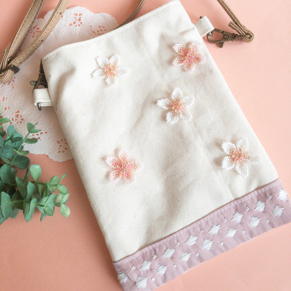 桜のビーズ立体刺繍スマホショルダー