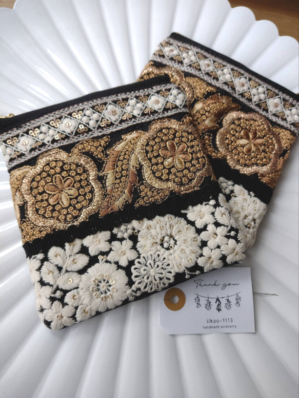 【12センチファスナー】インド刺繍ポーチ①　化粧ポーチ　プレゼント　片面刺繍　大きめ