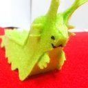 オオムラサキ幼虫のマスコット　ぬいぐるみ　フィギュア　イモムシ　芋虫　いもむし