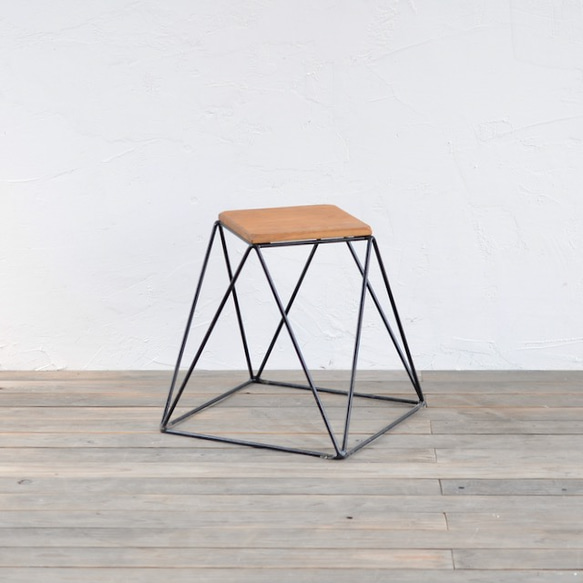 Pyramid stool - oak / ピラミッドスツール - オーク