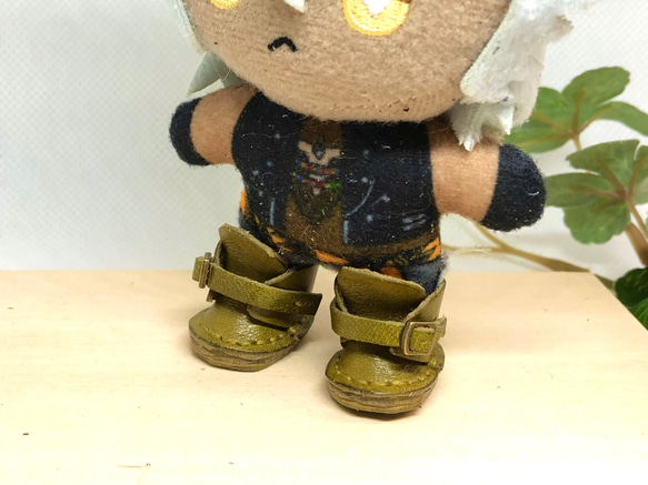 革細工　ワンストラップ丸ブーツ　一足　miniature  boots.