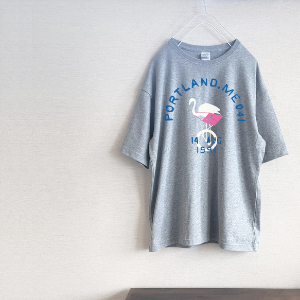 フラミンゴ　お出かけTシャツ（グレー）