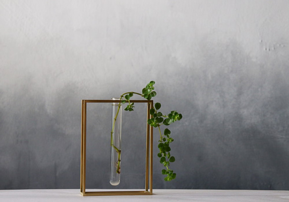 花瓶 / Brass plant holder