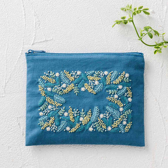 刺繍キット yulaのこころ躍る草花刺繍 ファスナーポーチ「ミモザの花園ブルー」