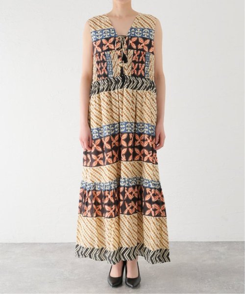 【SARA MALLIKA】MURAL PRINT SHIRRING DRESS 020541S J1