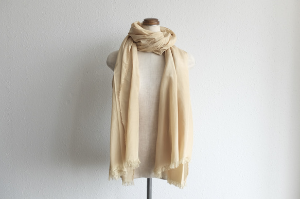 【new】enrica cottonsilk scarf / walnut-camel / botanical dye