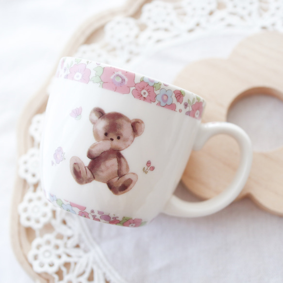 フローラルくまちゃんのちいさなマグカップ　　ポーセラーツ　花柄　ピンク　子ども用　キッズ