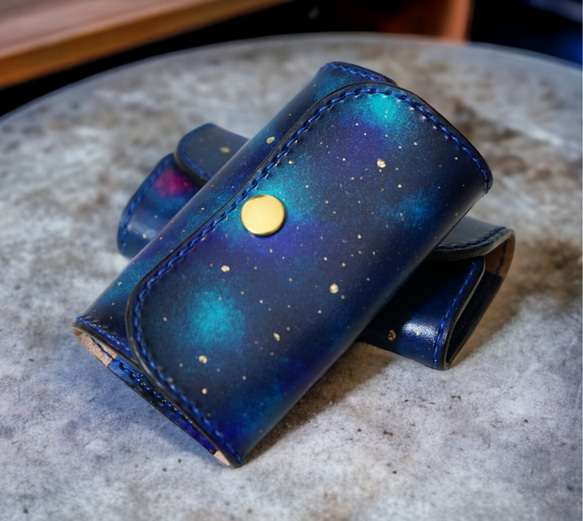 『星の銀河シリーズ』星のカケラ舞う銀河のスマートキーケース  革小物 銀河キーケース スマートキーケース キーケース