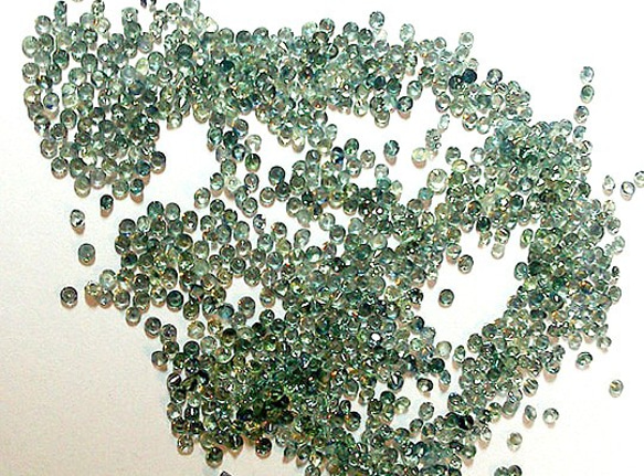 グリーンサファイア(greensappire) 　ラウンドカット　ルース【1.25mm】（2個セット）