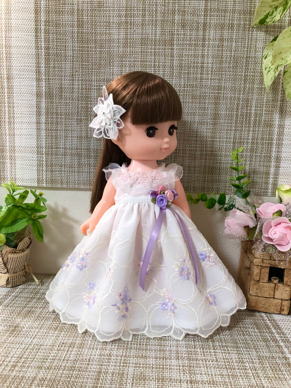 薄紫小花刺繍ドレス☆26cmドール服＊ ソランちゃん服　　レミンちゃん服　コルネちゃん服