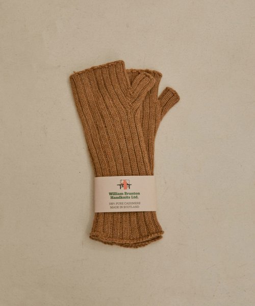 【William Brunton（ウイリアムブラントン）】3ply RIB WRIST WARMER