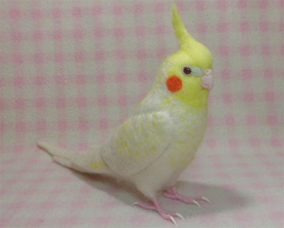 羊毛フェルト リアル オカメインコ ルチノーパール（濃い赤目）ほぼライフサイズ 羊毛フェルト 受注製作　メモリアル