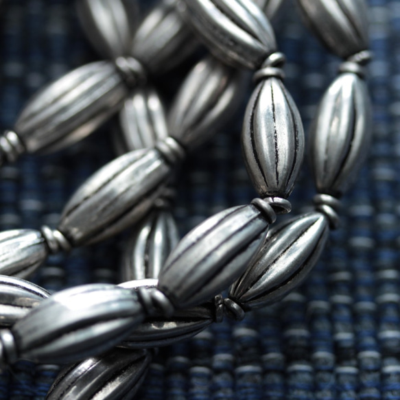 *Afghan：white metal vintage beads