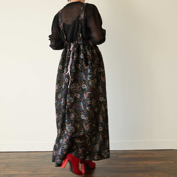 apron dress (black paisley)