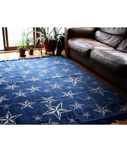 STAR FRINGE RUG 200×200