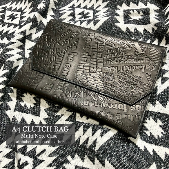 A4 クラッチバッグ A4 Clutch Bag マルチノートケース 英字エンボスレザー 牛革 傷防止 ガード シンプル