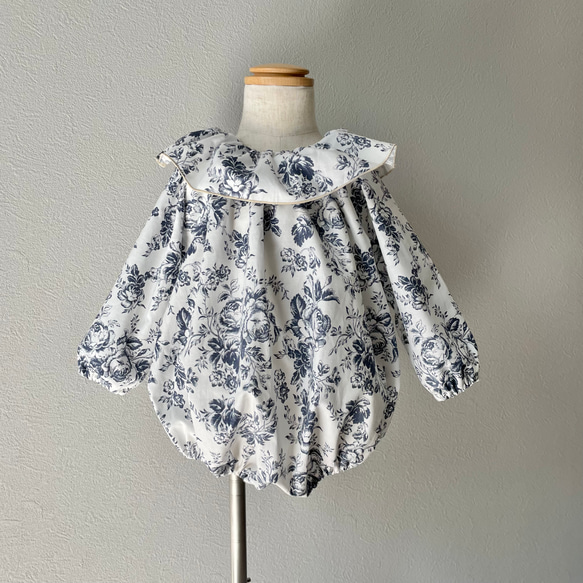 Ruffle detail romper／フリルカラーのベイビーロンパース／CABBAGES AND ROSES／長袖