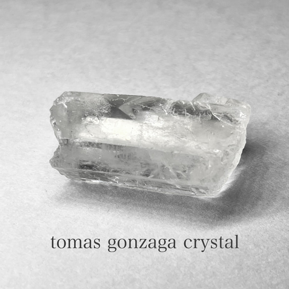 Thomas Gonzaga crystal /トマスゴンサガ産水晶原石 3 ：コンパニオン・セルフヒールド・貫入水晶