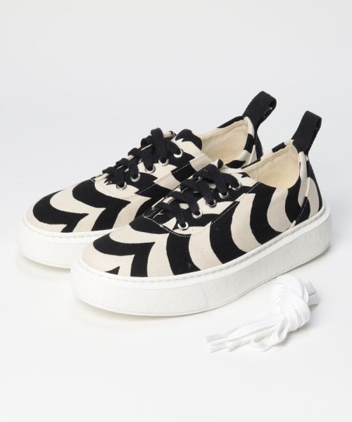 【marimekko】マリメッコ Niittyheinikossa Mini Laine sneakers スニーカー 91687