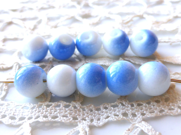 ぽわん　青い空　チェコビーズCzech Glass Beads10個