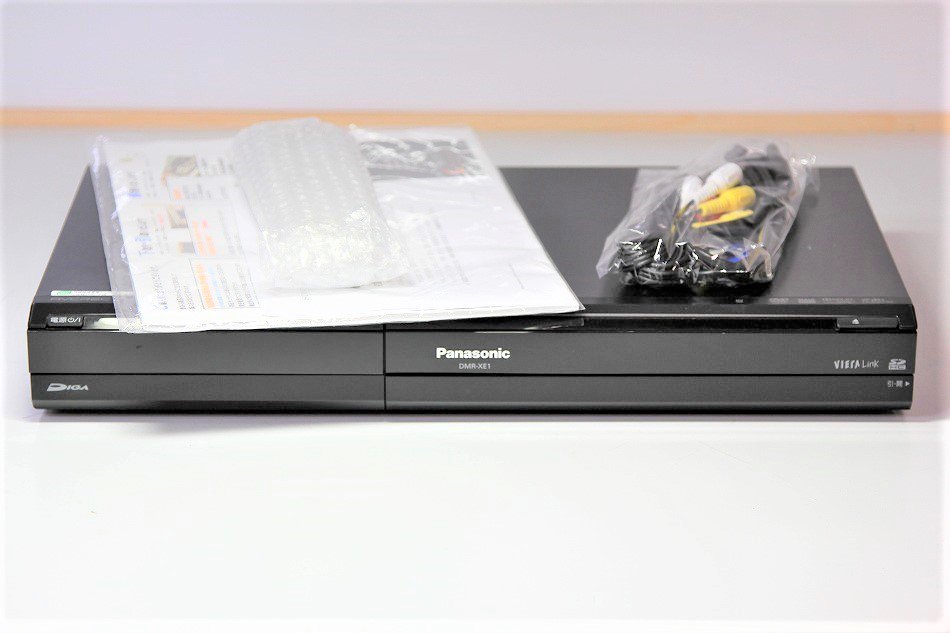 Panasonic DIGA DVDレコーダー 地デジ専用ハイビジョン 160GB DMR-XE1 【中古品】