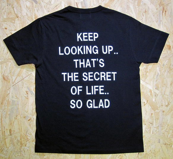 So Glad Henry Neck TEE Black