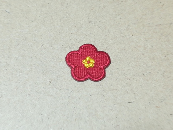 縁取り刺繍梅の花ワッペン/ダークレッド・濃赤