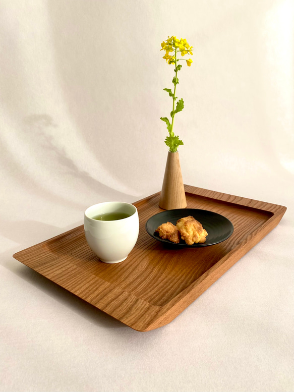 お盆 / serving tray