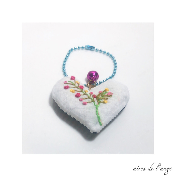 no.480 - flower embroidery ＊ heart charm④