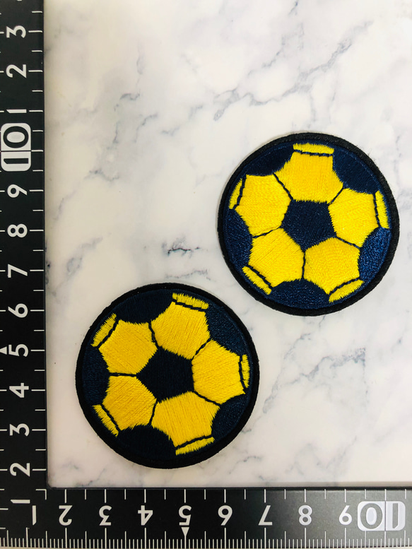 2枚入　サッカーボール　刺繍アイロンワッペン