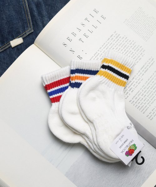 【78】【FOLS005】【FRUIT OF THE LOOM】KIDS 3P LINE SOCKS