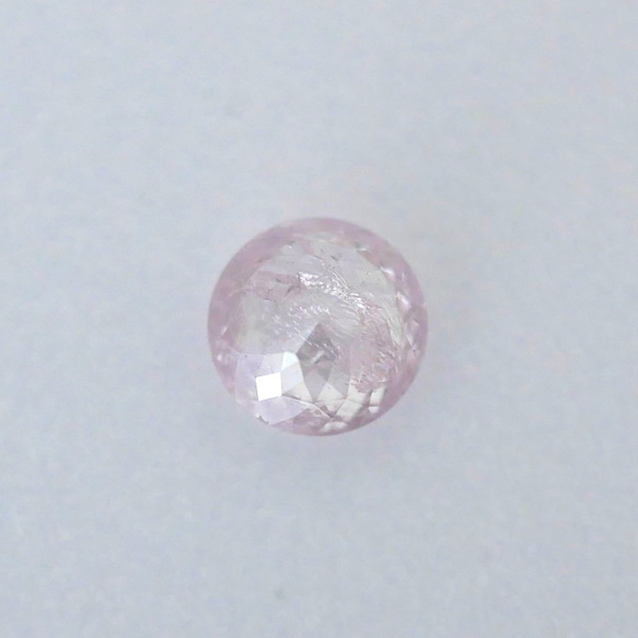 ナチュラルダイヤモンド　pink Round shape 105