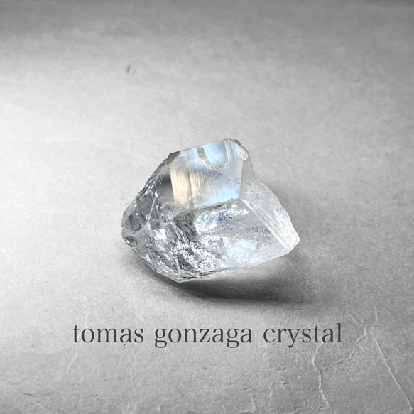 Thomas Gonzaga crystal：window /トマスゴンサガ産水晶原石 35：ウィンドウ　透明度 A