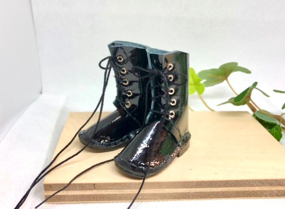 森き　編み上げブーツ　一足　leather craft miniature  boots.