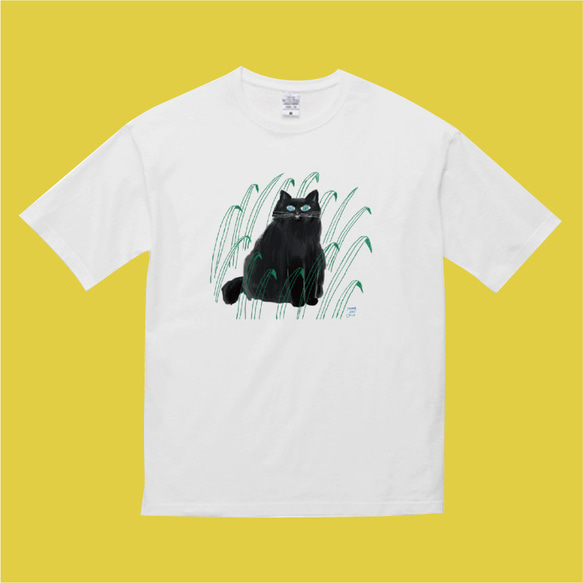 『草むらの黒猫』ビッグシルエットTシャツ　送料無料